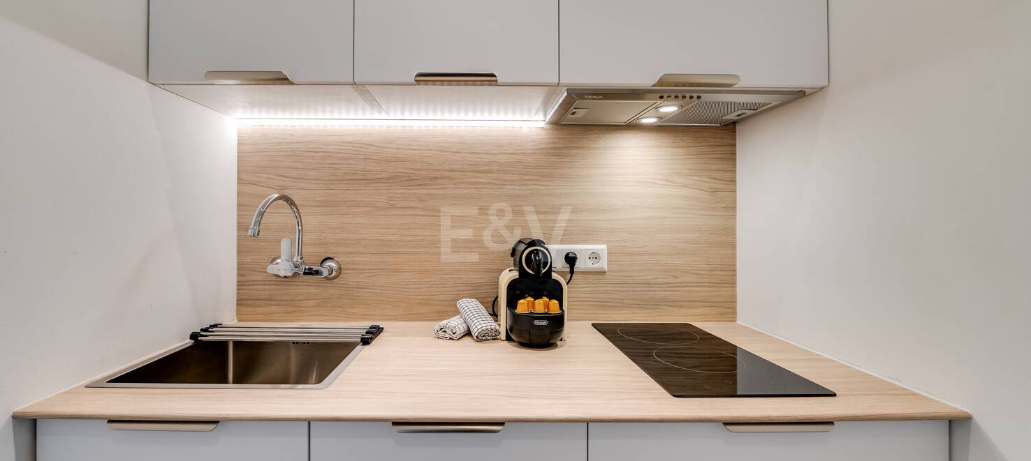 Estudio renovado junto a la playa en Elviria – A pasos de Nikki Beach alquiler flexible desde 2 meses