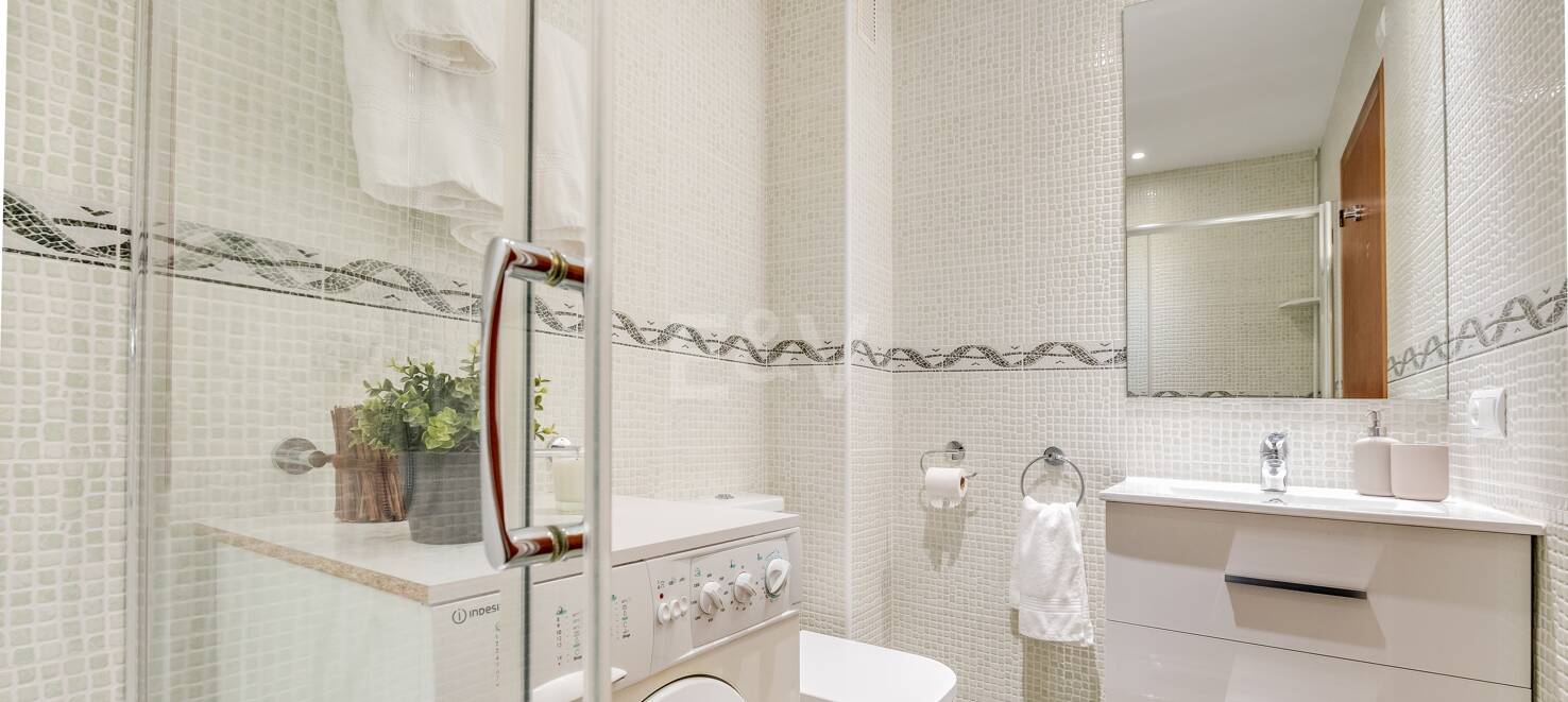 Estudio renovado junto a la playa en Elviria – A pasos de Nikki Beach alquiler flexible desde 2 meses