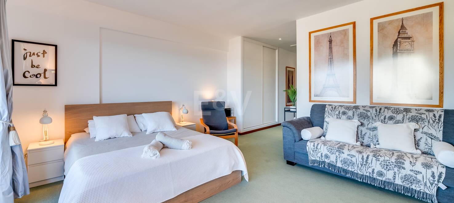 Estudio renovado junto a la playa en Elviria – A pasos de Nikki Beach alquiler flexible desde 2 meses