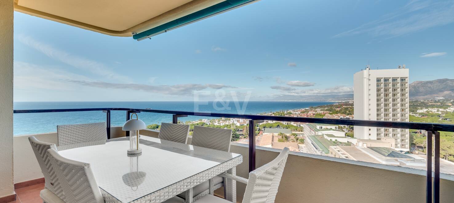 Estudio renovado junto a la playa en Elviria – A pasos de Nikki Beach alquiler flexible desde 2 meses