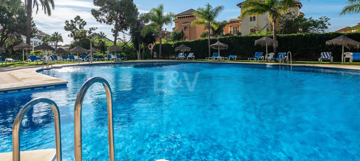 Estudio renovado junto a la playa en Elviria – A pasos de Nikki Beach alquiler flexible desde 2 meses