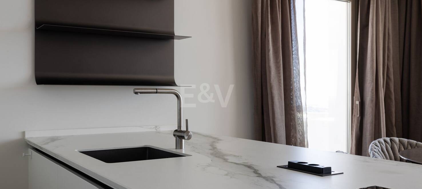 Beautiful apartment in Aloha within a luxurious development