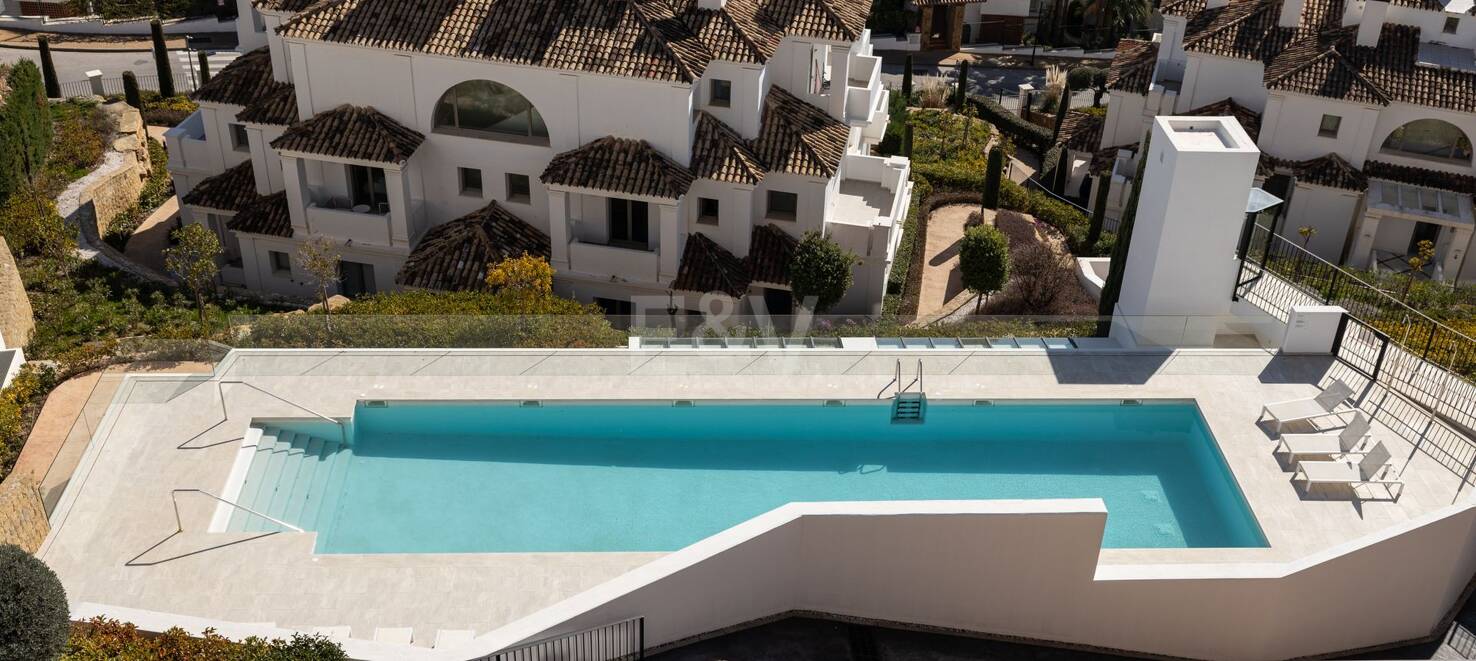 Beautiful apartment in Aloha within a luxurious development