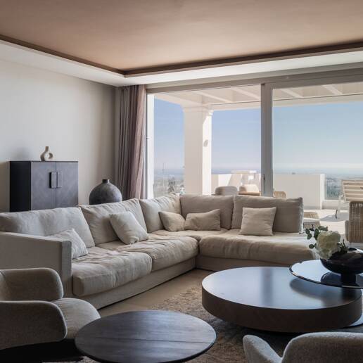 Beautiful apartment in Aloha within a luxurious development