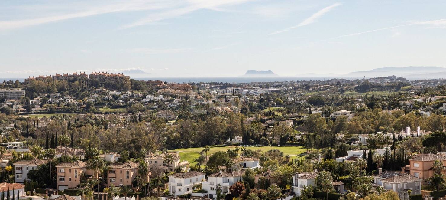 Beautiful apartment in Aloha within a luxurious development