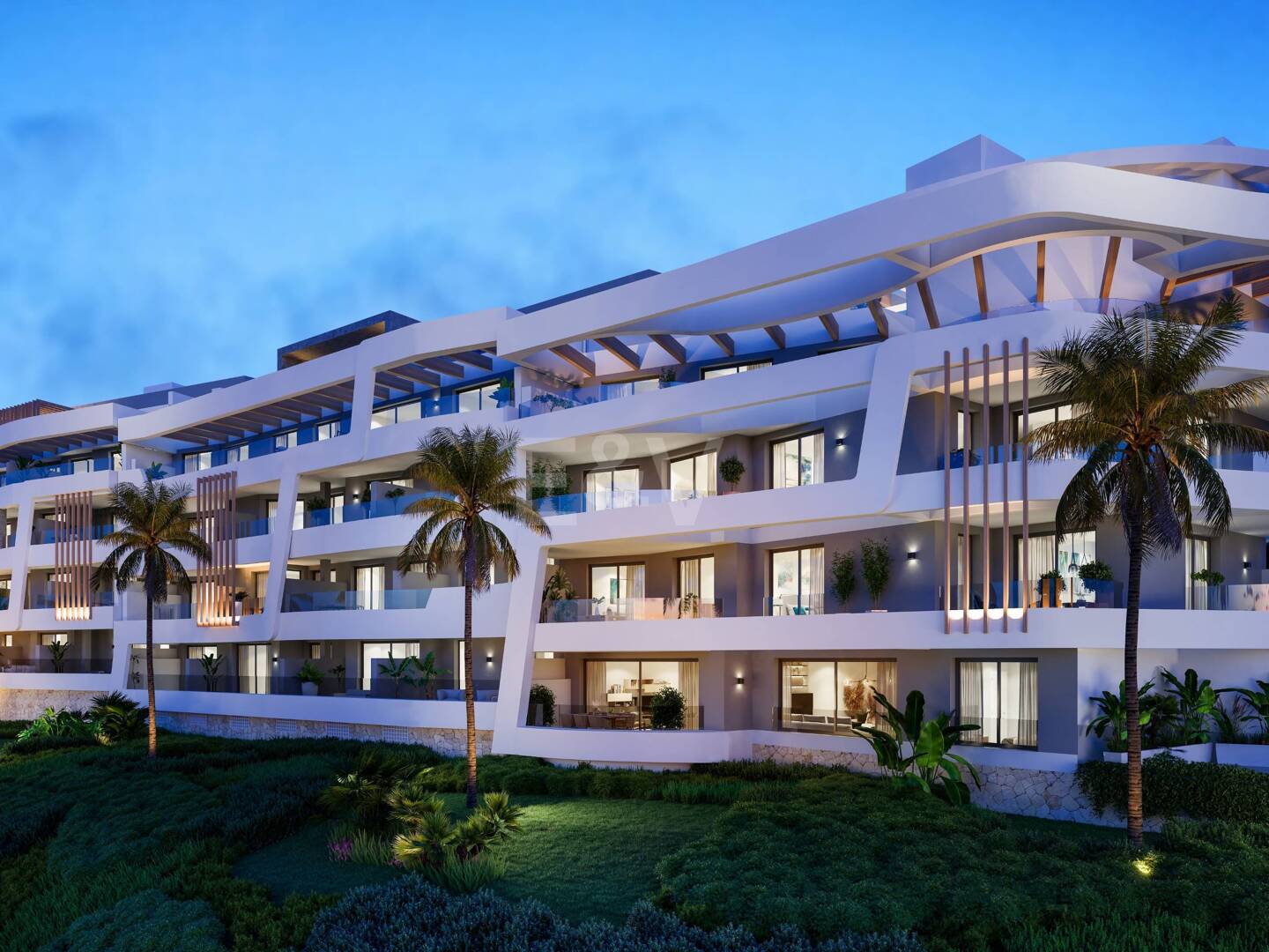 Guadalmina Frontline Golf Penthouse med Panoramic Terraces och Prime Amenities