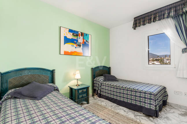 Penthouse i centrum av Puerto Banús med Mountain Views