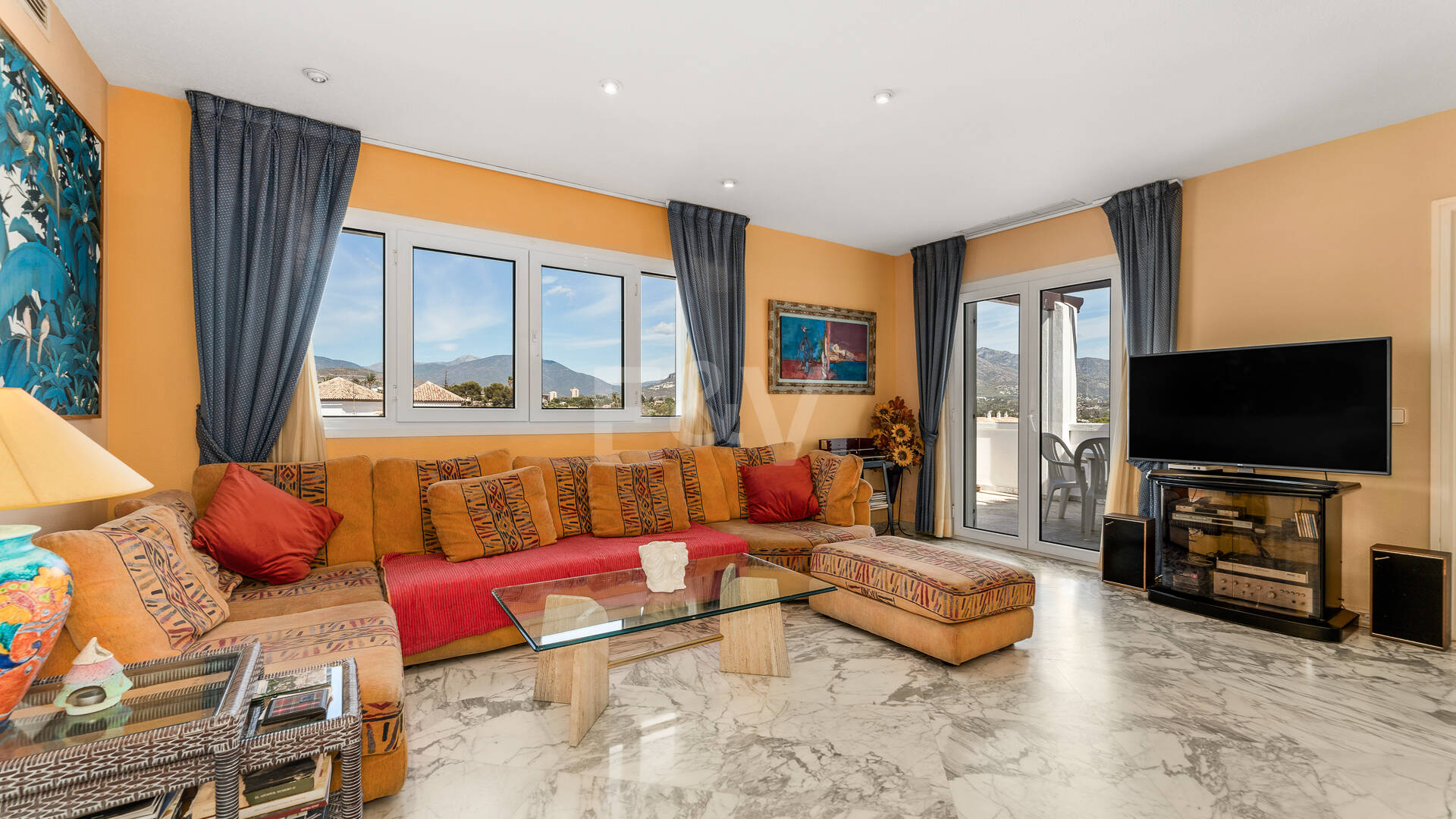 Penthouse i centrum av Puerto Banús med Mountain Views