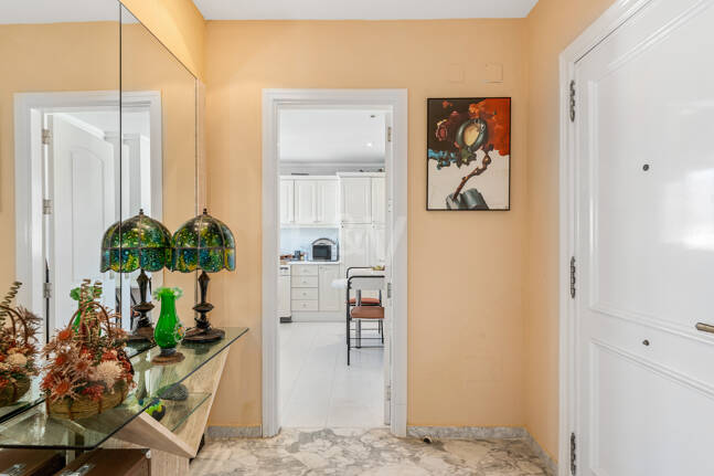 Penthouse i centrum av Puerto Banús med Mountain Views