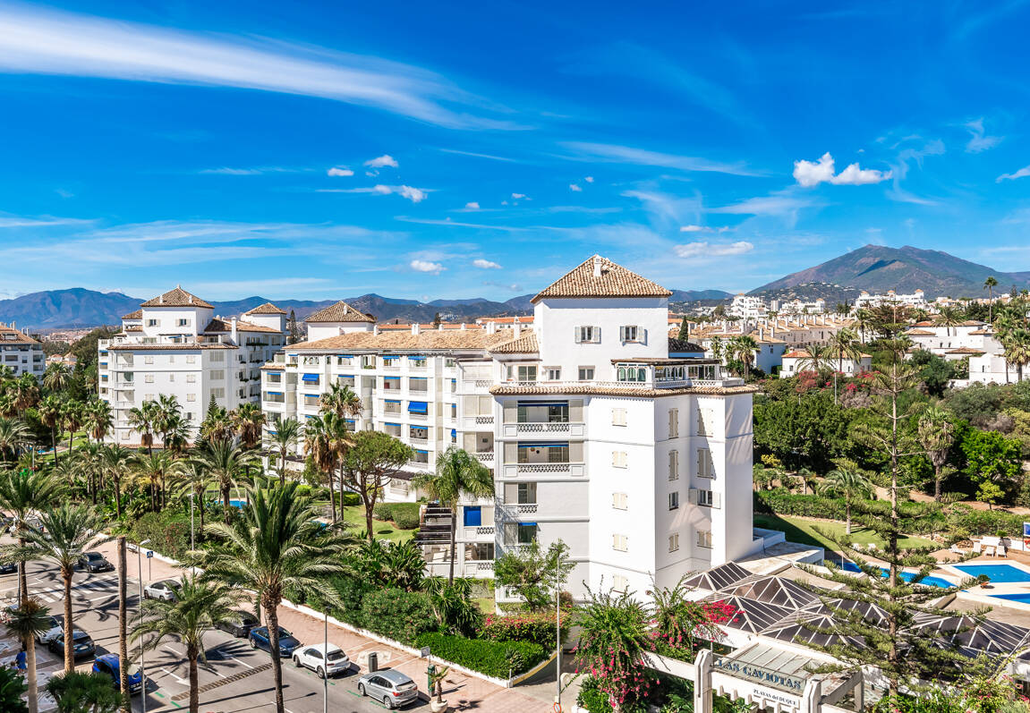 Penthouse i centrum av Puerto Banús med Mountain Views
