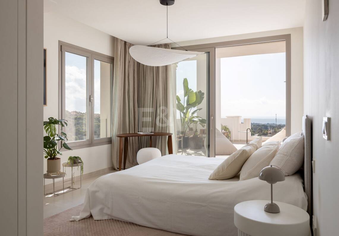 Exklusives Luxus-Maisonette-Penthouse mit spektakulären Panoramablicken in Aloha.
