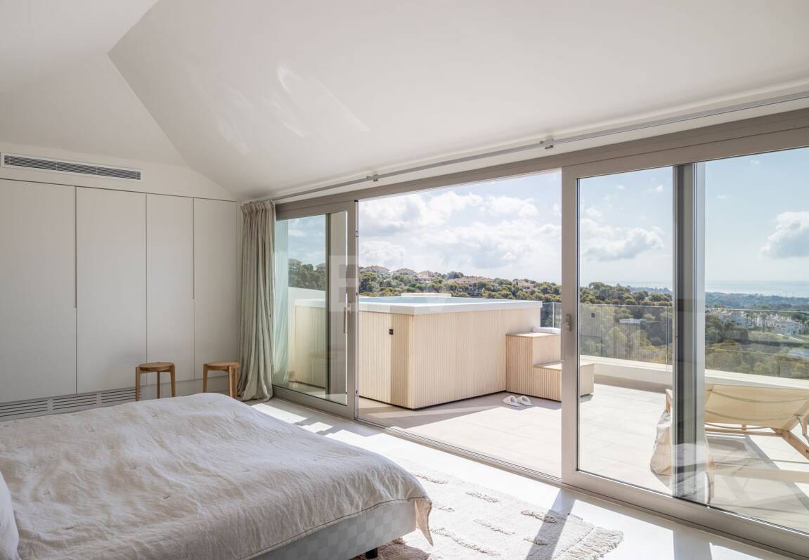 Penthouse duplex de luxe exclusif avec vue panoramique spectaculaire à Aloha.