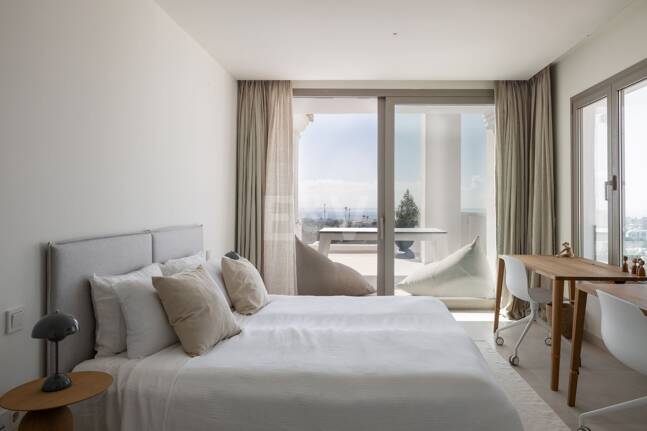 Penthouse duplex de luxe exclusif avec vue panoramique spectaculaire à Aloha.