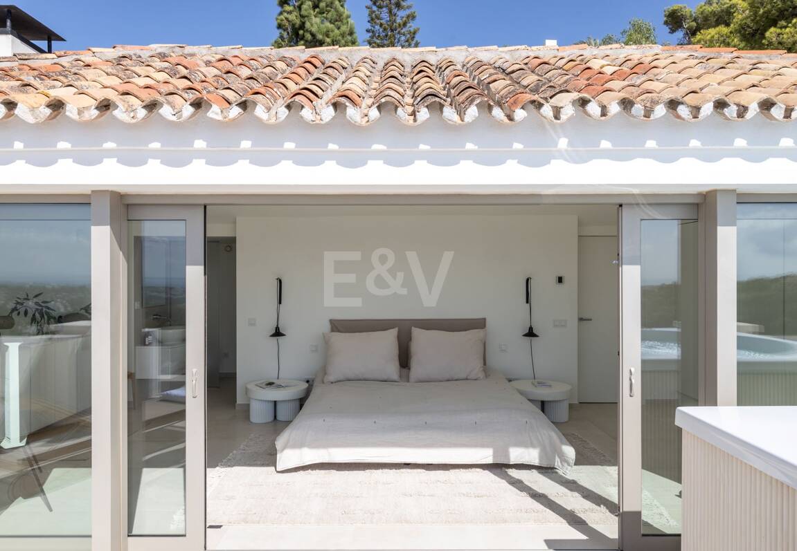 Penthouse duplex de luxe exclusif avec vue panoramique spectaculaire à Aloha.