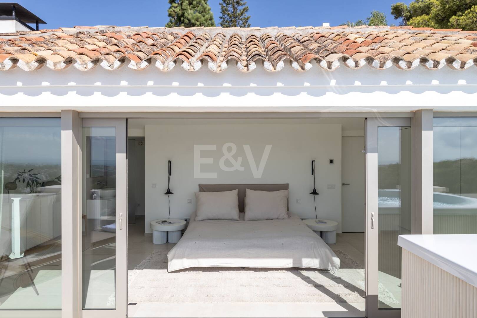 Penthouse duplex de luxe exclusif avec vue panoramique spectaculaire à Aloha.