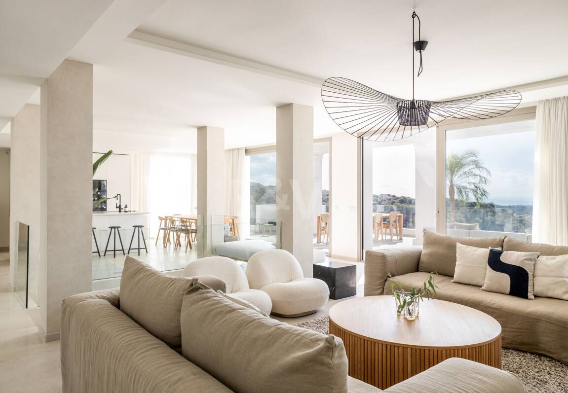 Penthouse duplex de luxe exclusif avec vue panoramique spectaculaire à Aloha.