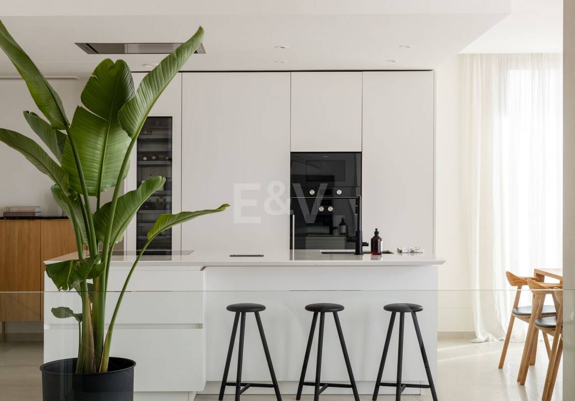 Exklusives Luxus-Maisonette-Penthouse mit spektakulären Panoramablicken in Aloha.