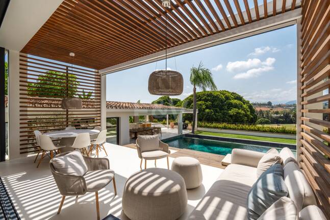 Luxusvilla im exklusiven Los Naranjos Golf Valley von Nueva Andalucía