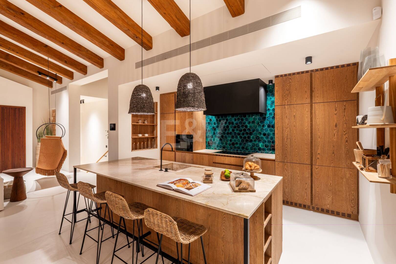 Luxusvilla im exklusiven Los Naranjos Golf Valley von Nueva Andalucía