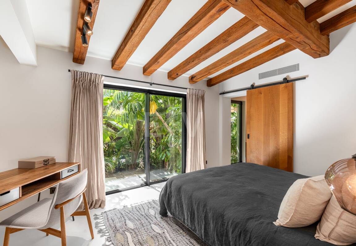 Luxusvilla im exklusiven Los Naranjos Golf Valley von Nueva Andalucía