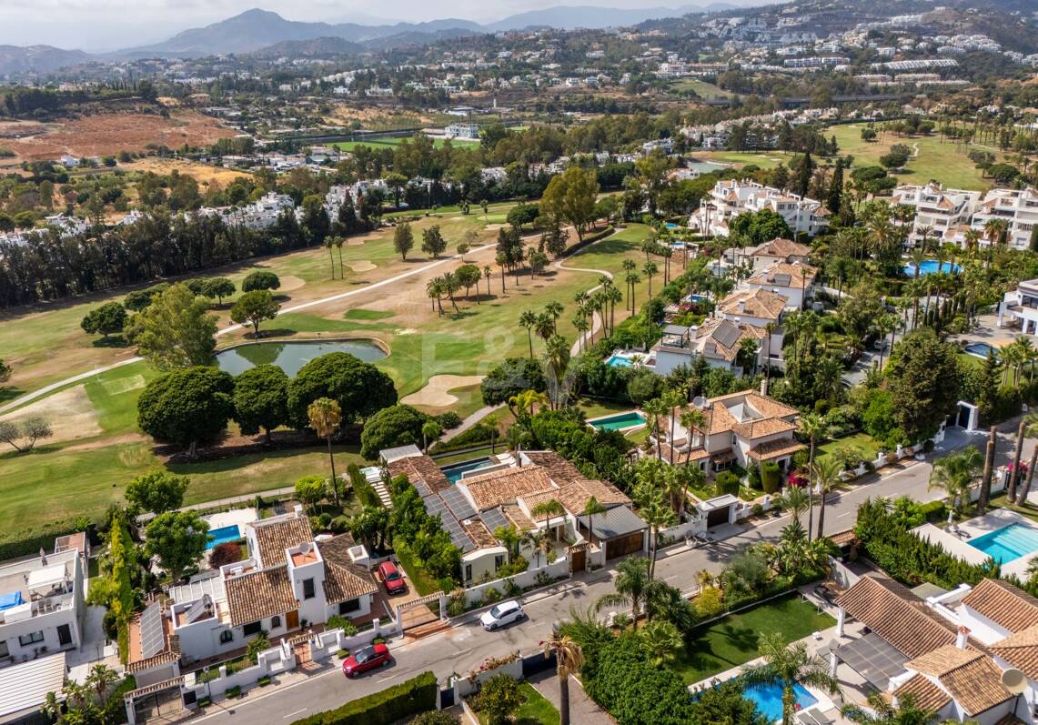 Villa de lujo en el exclusivo Los Naranjos Golf de Nueva Andalucía