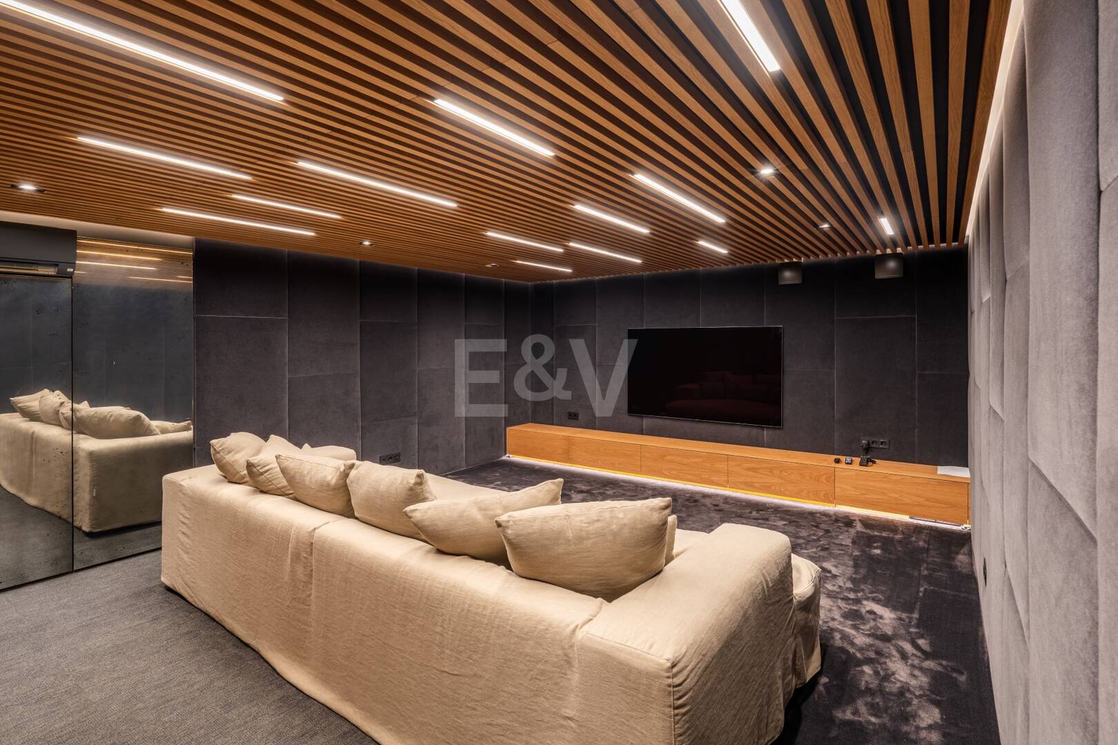 Lyxvilla i Nueva Andalucías exklusiva Golf Valley