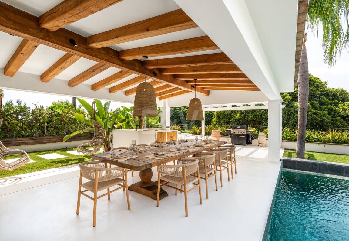 Luxusvilla im exklusiven Los Naranjos Golf Valley von Nueva Andalucía