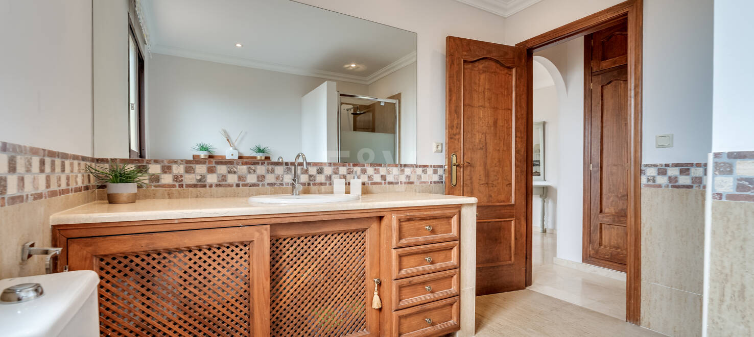 Spacious Family Villa in Hacienda Las Chapas, Marbella
