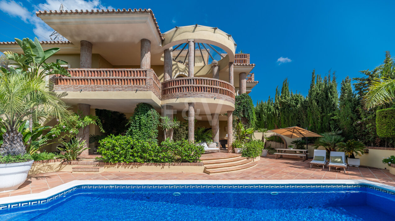 Spacious Family Villa in Hacienda Las Chapas, Marbella