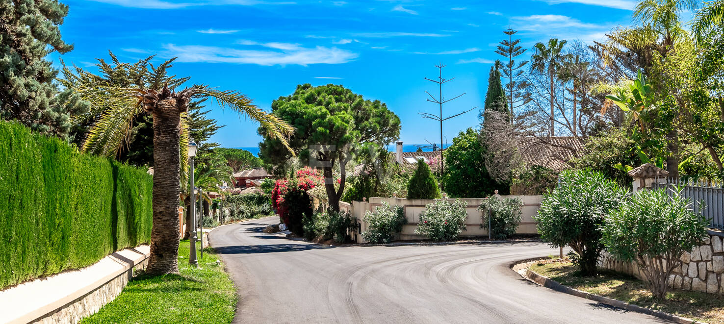 Spacious Family Villa in Hacienda Las Chapas, Marbella