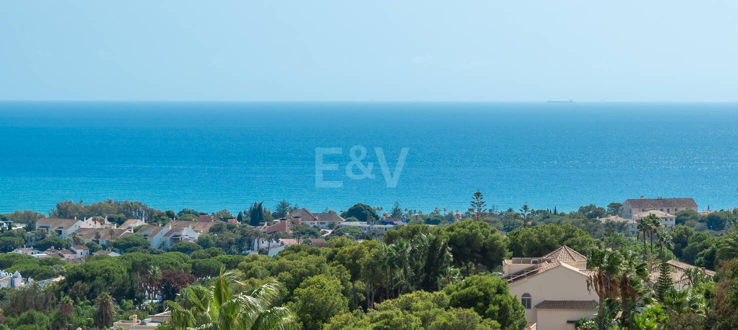 Spacious Family Villa in Hacienda Las Chapas, Marbella