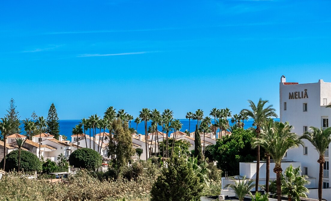 Duplex Penthouse with open views just steps away from Puerto Banus & Beach