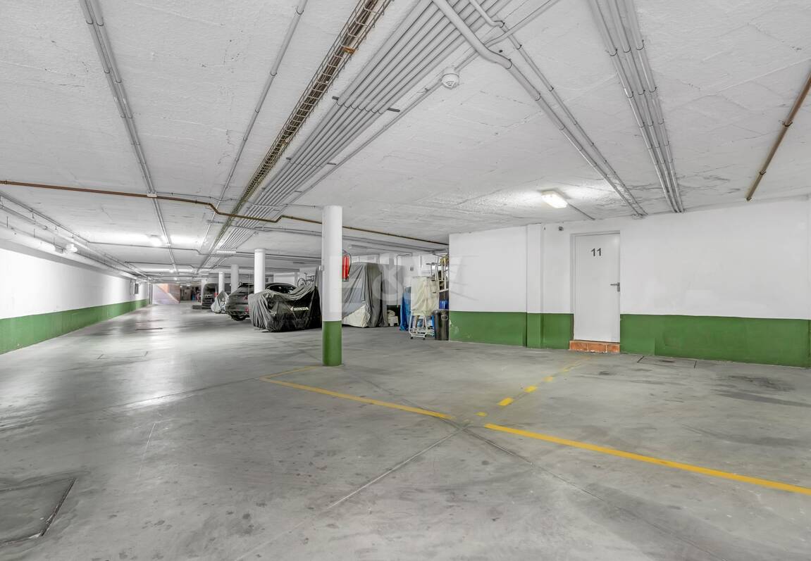 Spacieuse maison de ville près de la BEach avec piscine privée