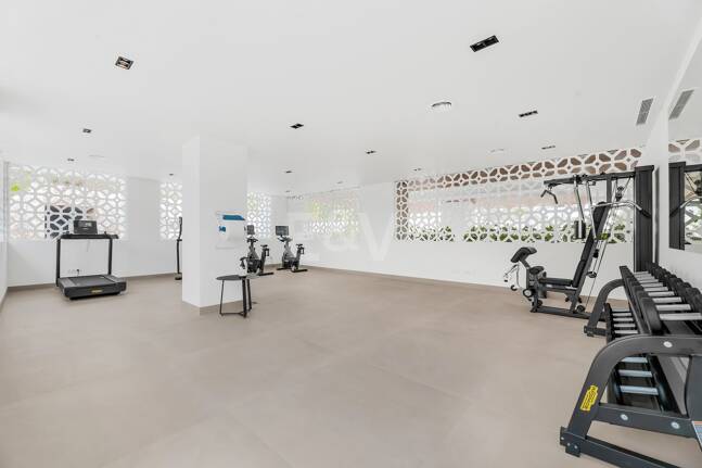 Duplex-Penthouse mit Rooftop-Plunge-Pool und Panoramablick auf das Meer