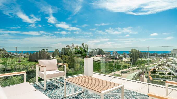 Duplex Penthouse in Benalus with Rooftop Plunge Pool and Sea Views