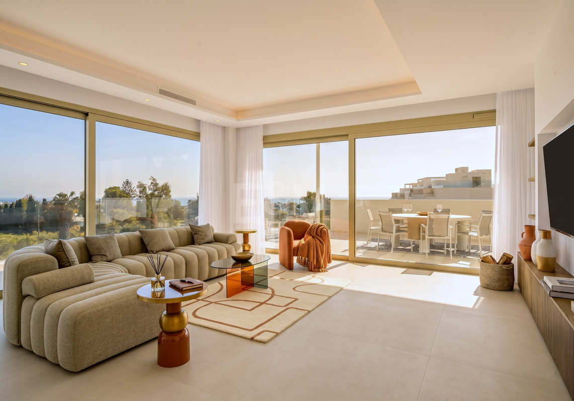 Duplex Penthouse w Benalus z Rooftop Plunge Pool i widoki na morze