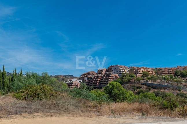 Grundstück mit Bauprojekt in erster Linie am Golfplatz Santa María