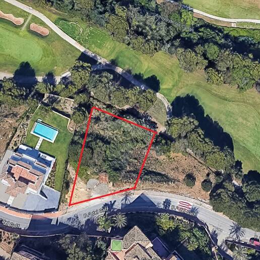 Grundstück mit Bauprojekt in erster Linie am Golfplatz Santa María