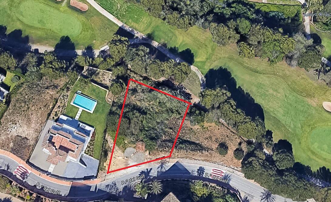 Grundstück mit Bauprojekt in erster Linie am Golfplatz Santa María
