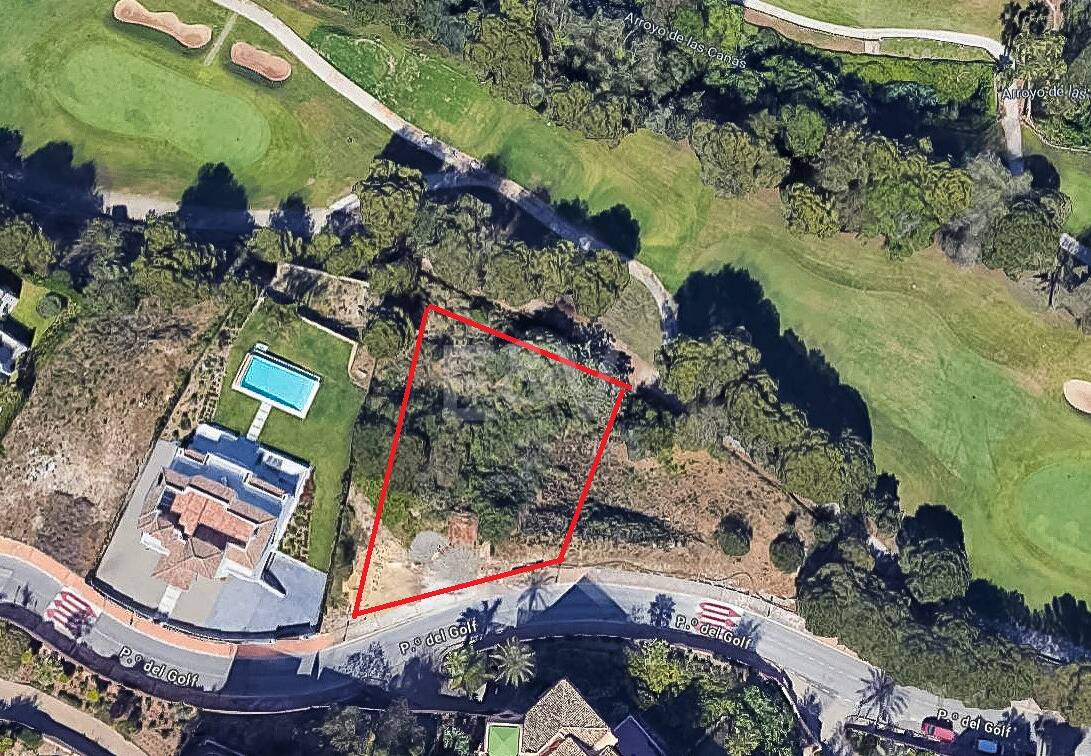 Grundstück mit Bauprojekt in erster Linie am Golfplatz Santa María