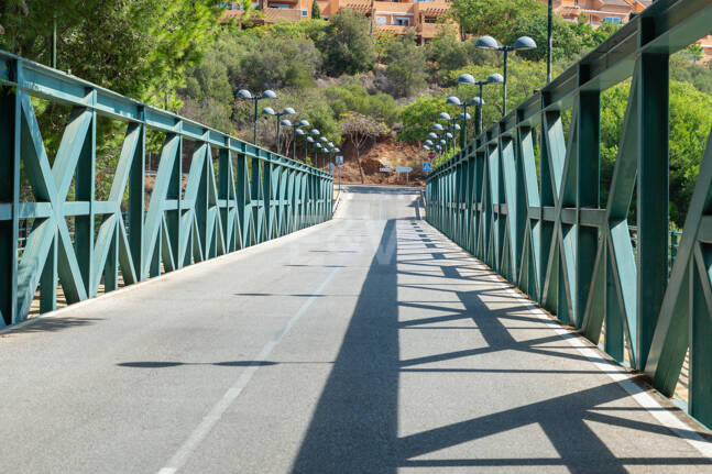 Grundstück mit Bauprojekt in erster Linie am Golfplatz Santa María