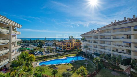 Magnifico apartamento con vistas al mar en La Milla De Oro, Marbella disponible de septiembre a junio