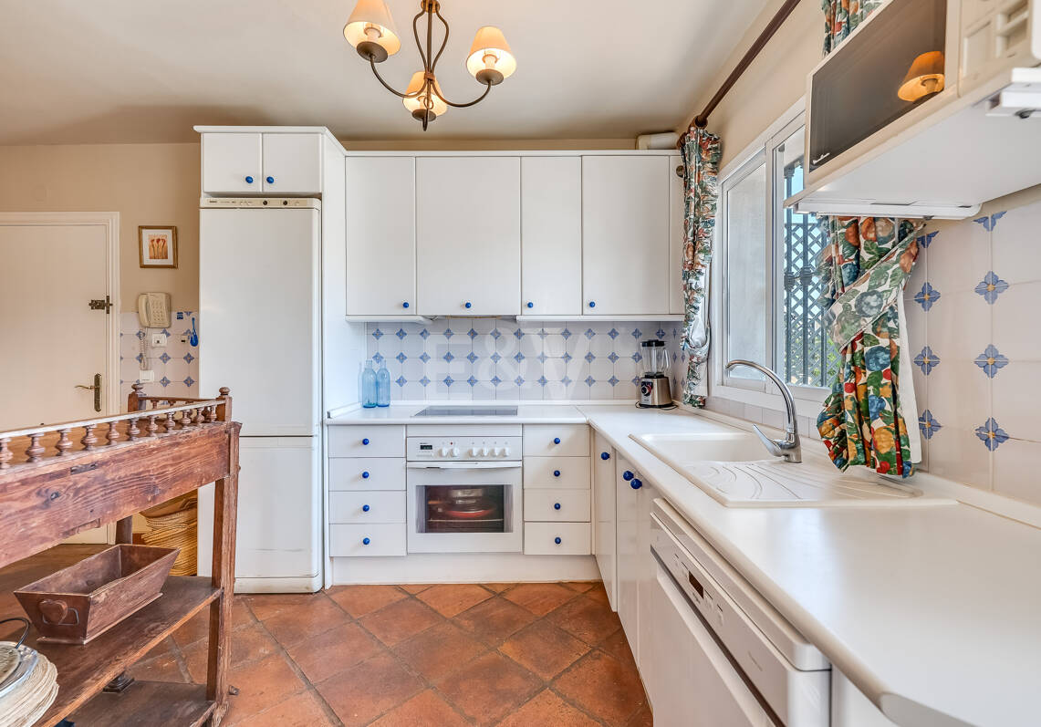 4-Schlafzimmer-Wohnung in erster Golflinie in der Nähe von Annehmlichkeiten