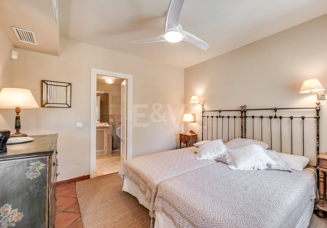 4-Schlafzimmer-Wohnung in erster Golflinie in der Nähe von Annehmlichkeiten