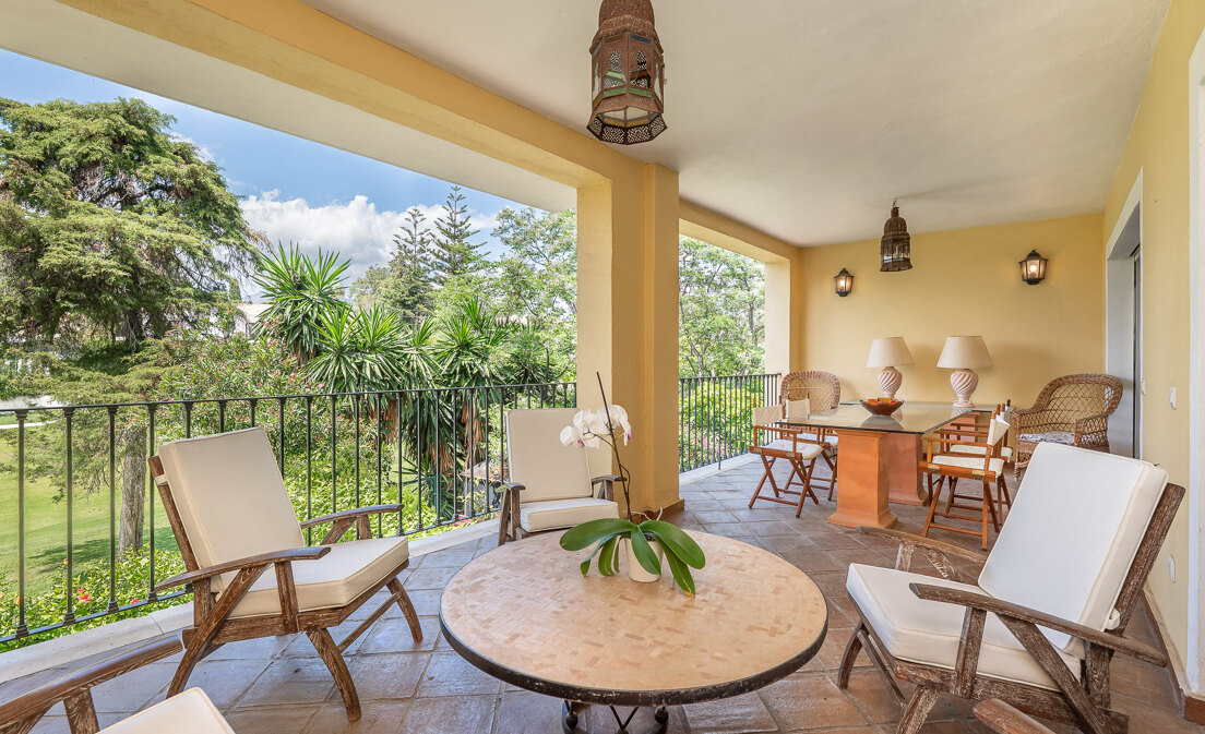 Apartamento Frente al Campo de Golf y Cerca del Centro Comercial