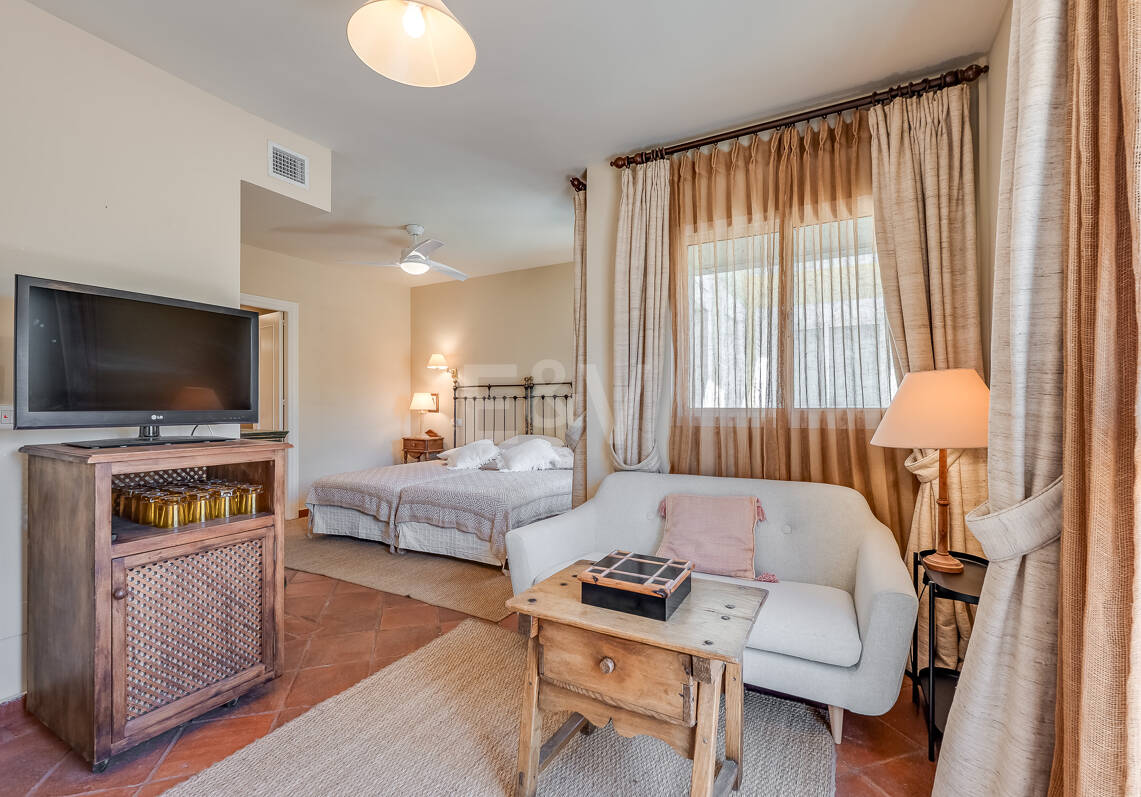 4-Schlafzimmer-Wohnung in erster Golflinie in der Nähe von Annehmlichkeiten