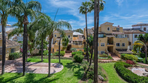 4-Schlafzimmer-Wohnung in erster Golflinie in der Nähe von Annehmlichkeiten