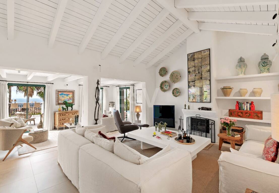 Elegancka willa z panoramicznymi widokami na morze w prestiżu El Madroñal, Benahavís