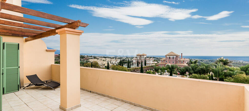 Penthouse with excellent views in Flamingos