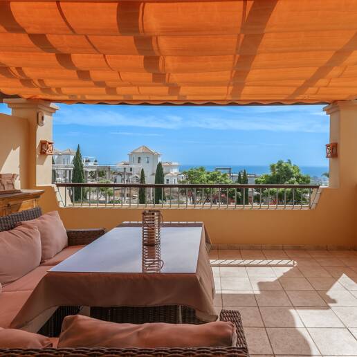 Penthouse with excellent views in Flamingos